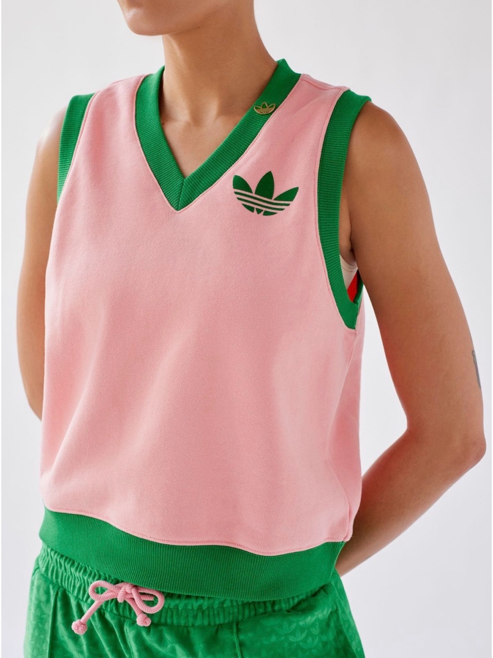 adidas Originals 'adicolor 70s' unisex cropped sweater vest in pink